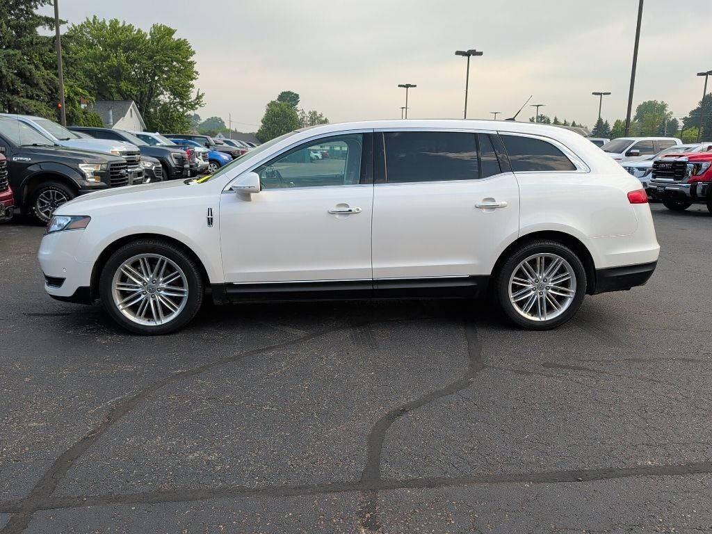 2018 LINCOLN MKT