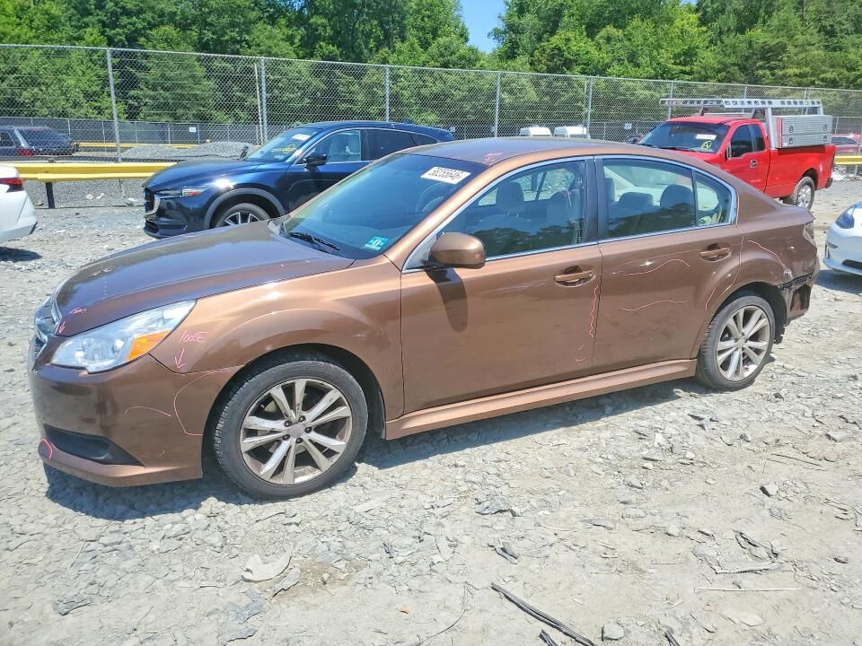 2013 SUBARU Legacy