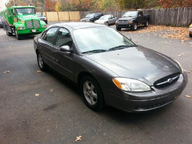 2003 FORD Taurus