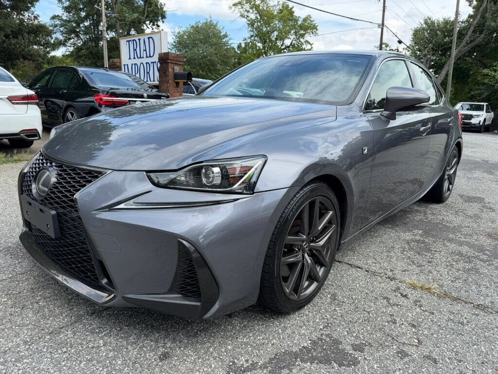 2017 LEXUS IS
