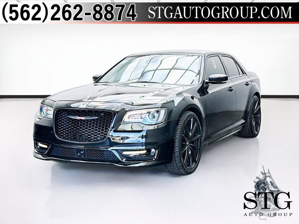 2023 CHRYSLER 300