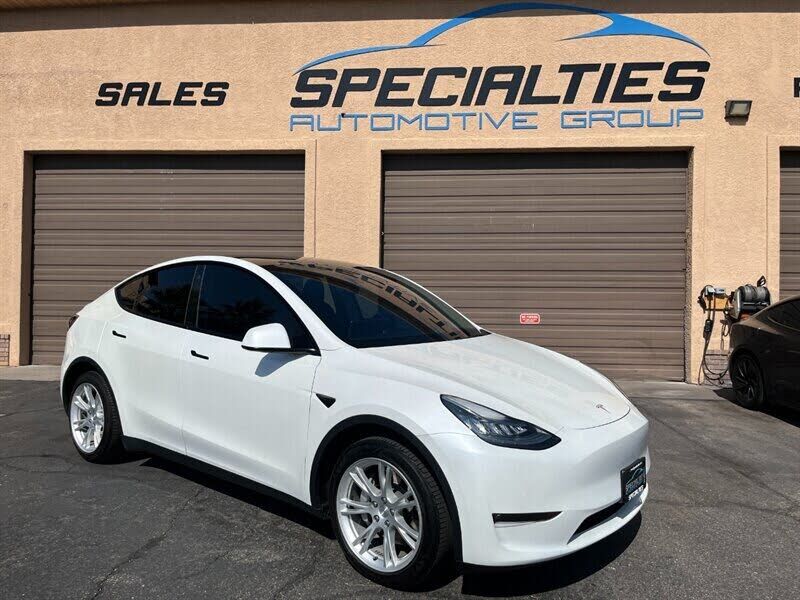 2021 TESLA Model Y
