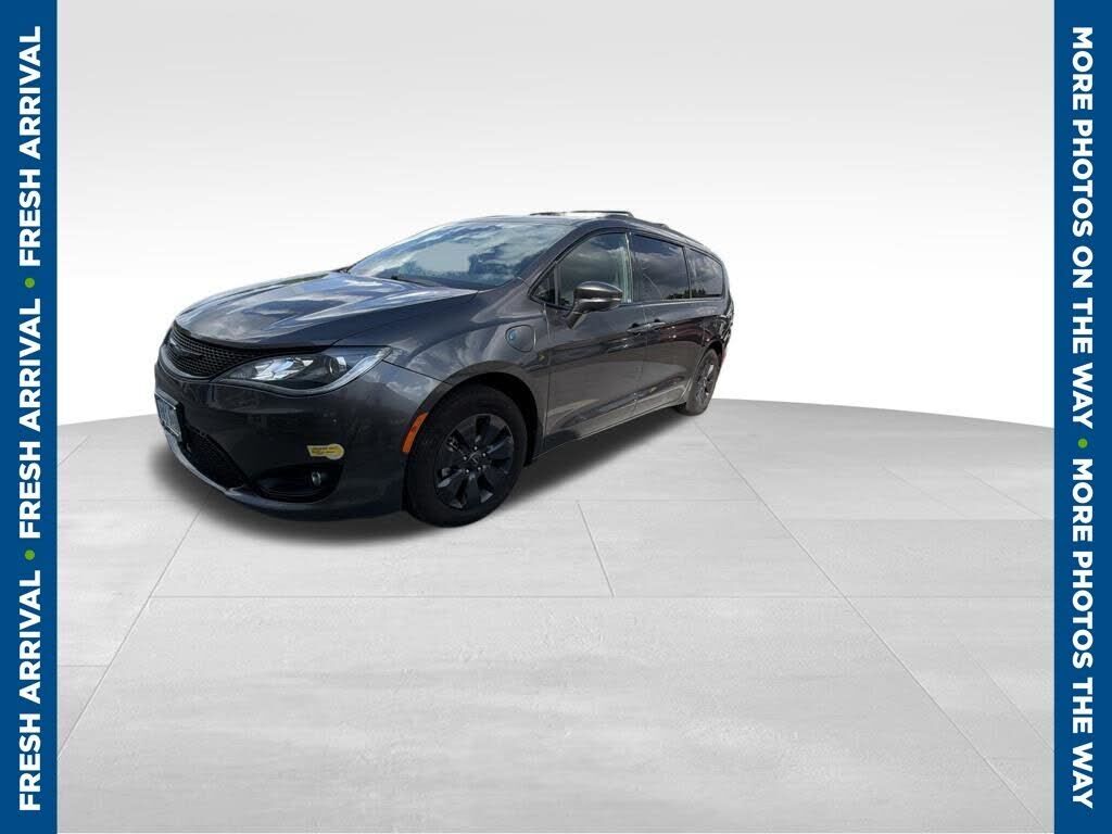 2020 CHRYSLER Pacifica