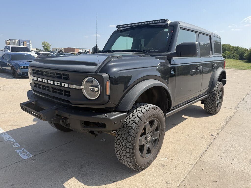 2022 FORD Bronco