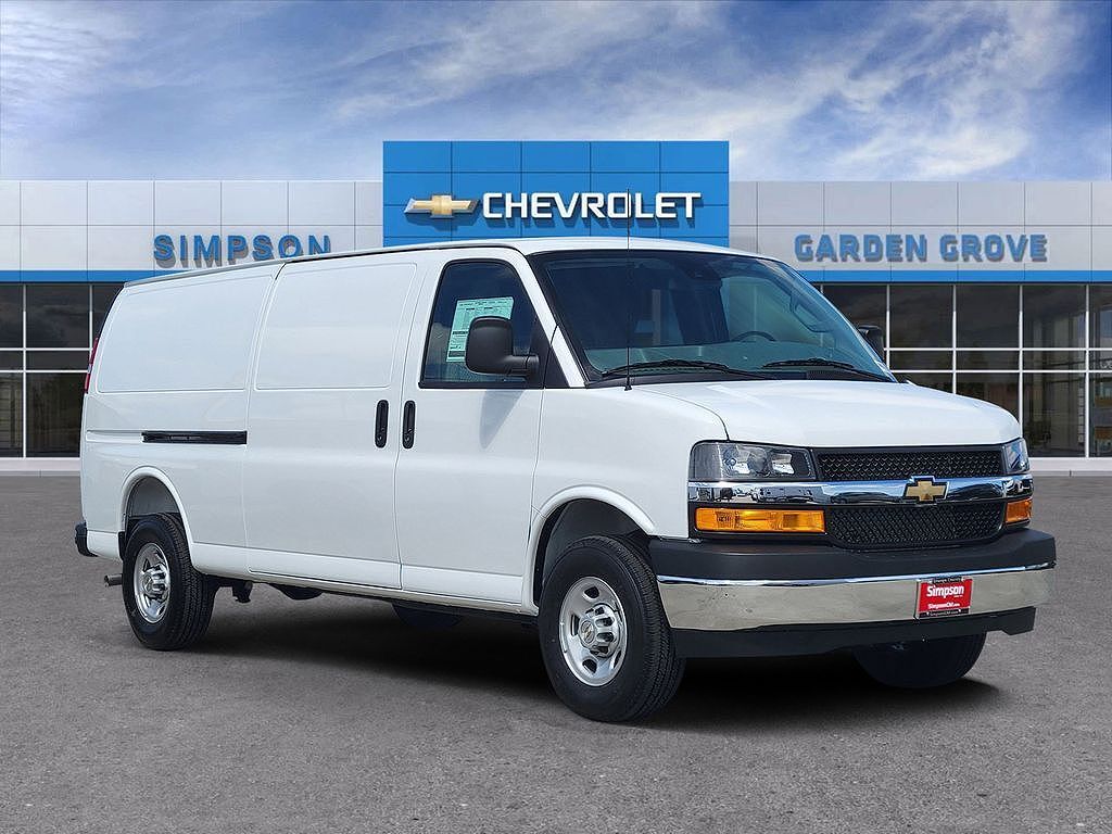 2026 CHEVROLET Express
