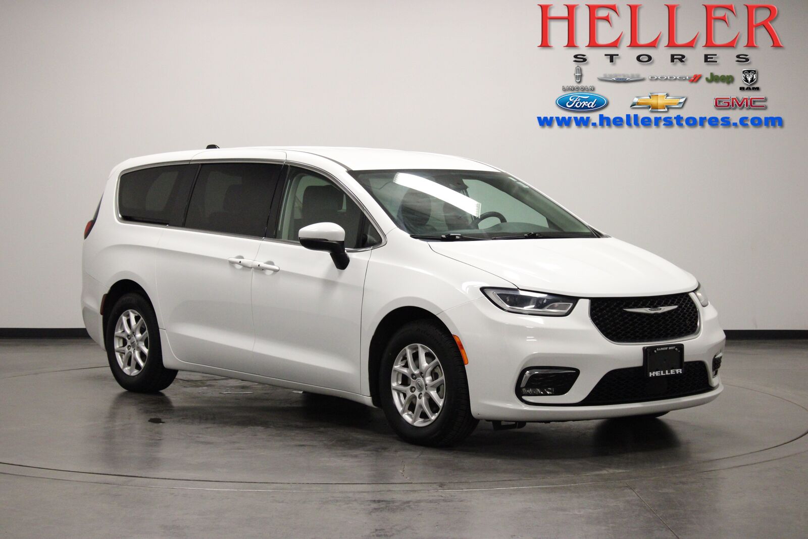 2023 CHRYSLER Pacifica