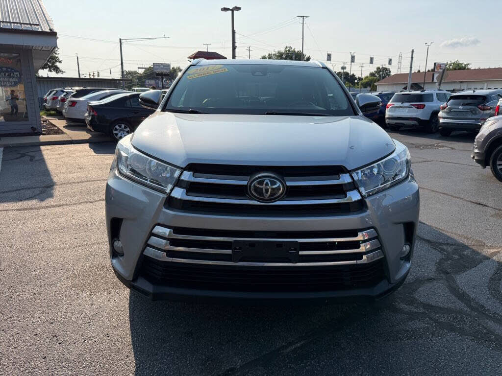 2017 TOYOTA Highlander