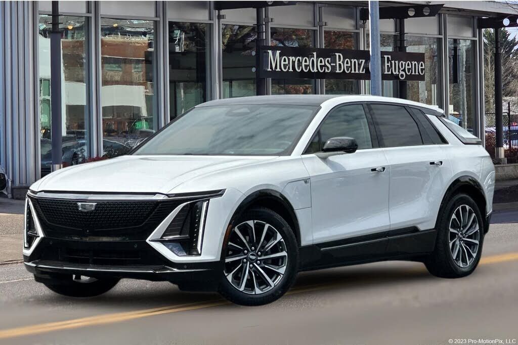 2024 CADILLAC Lyriq