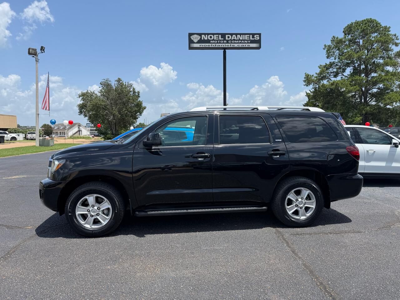 2018 TOYOTA Sequoia