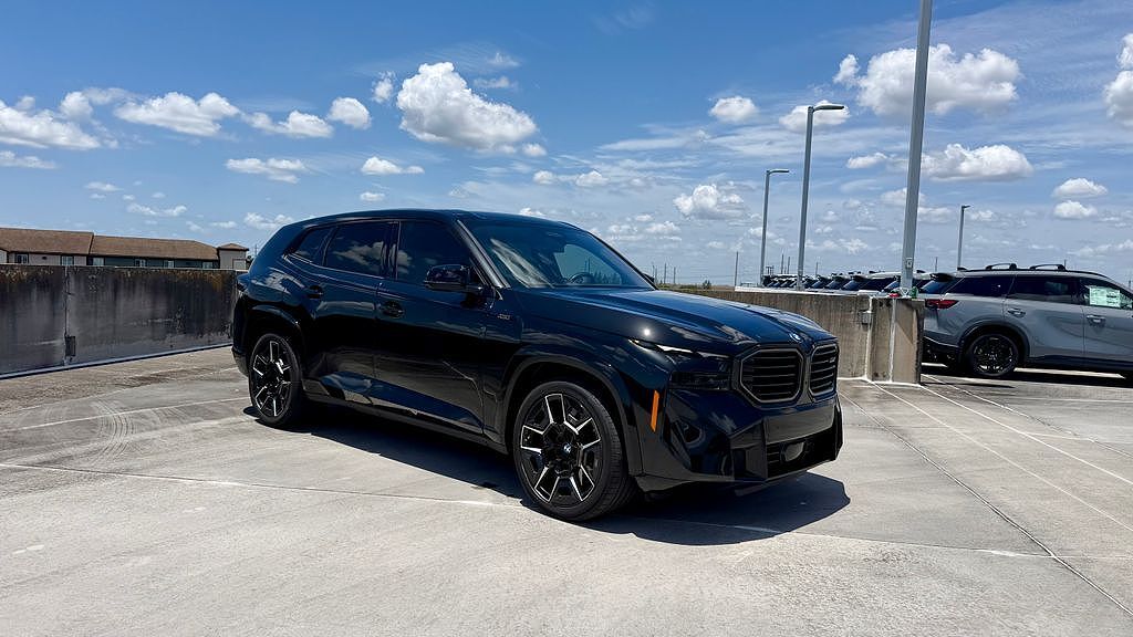 2023 BMW XM
