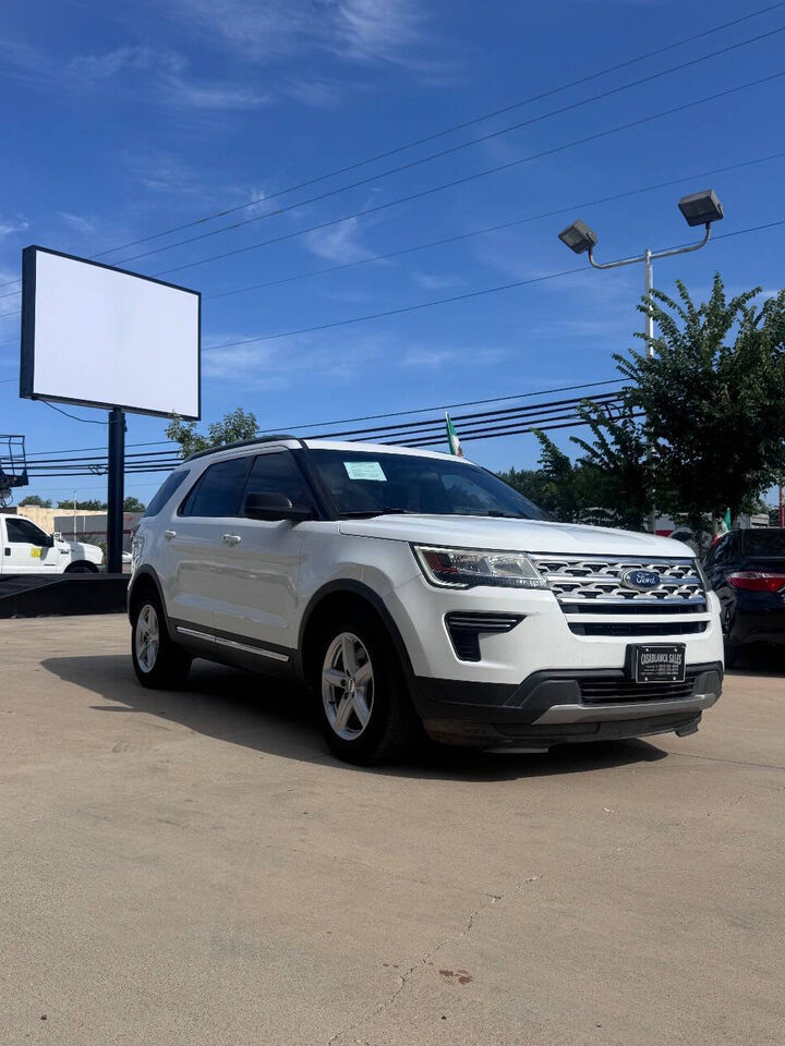 2018 FORD Explorer