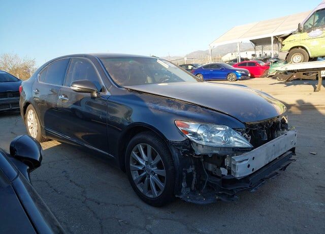 2011 LEXUS LS