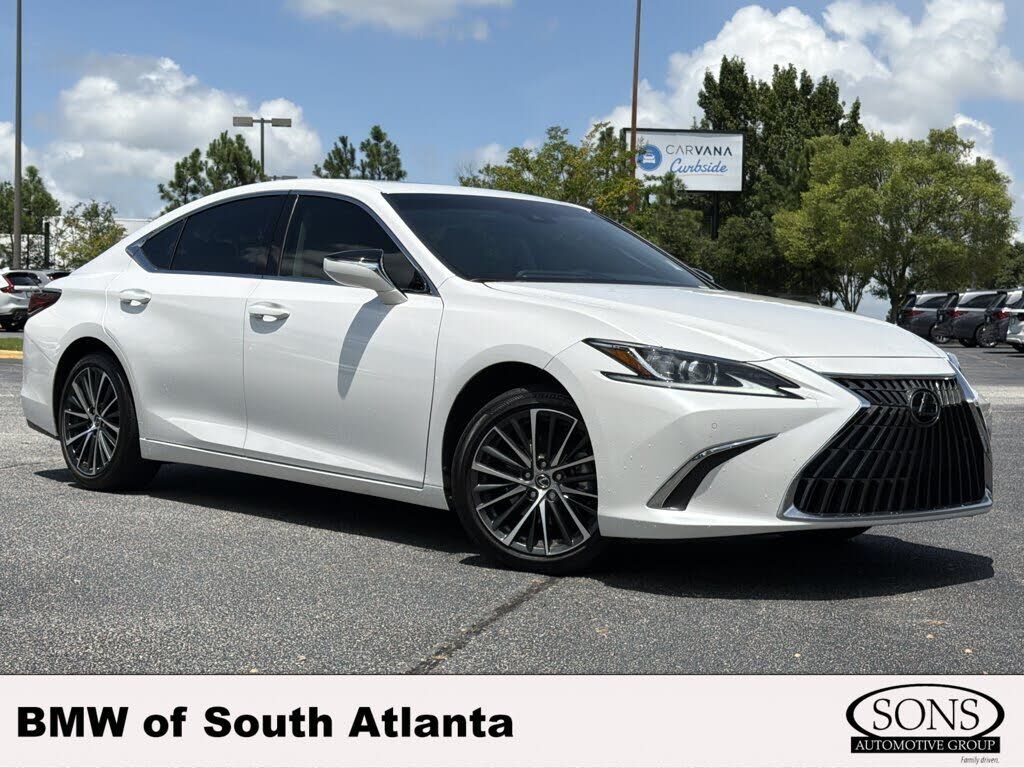 2024 LEXUS ES