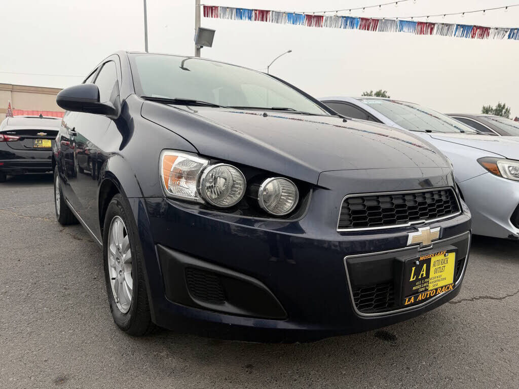 2016 CHEVROLET Sonic