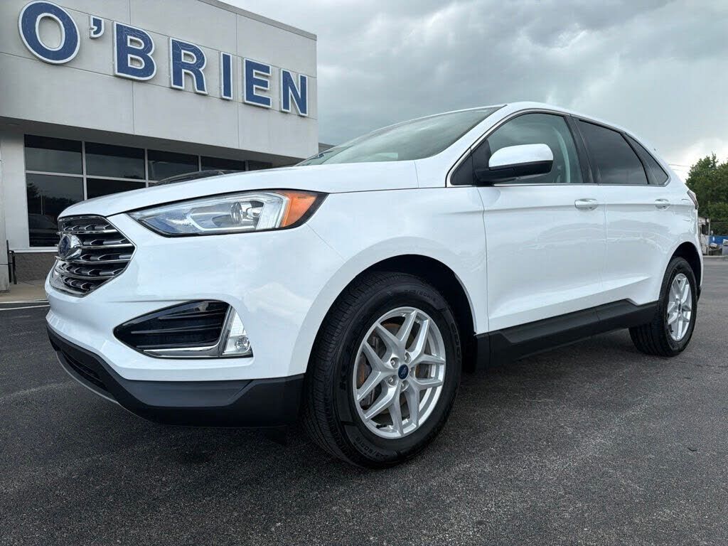 2022 FORD Edge