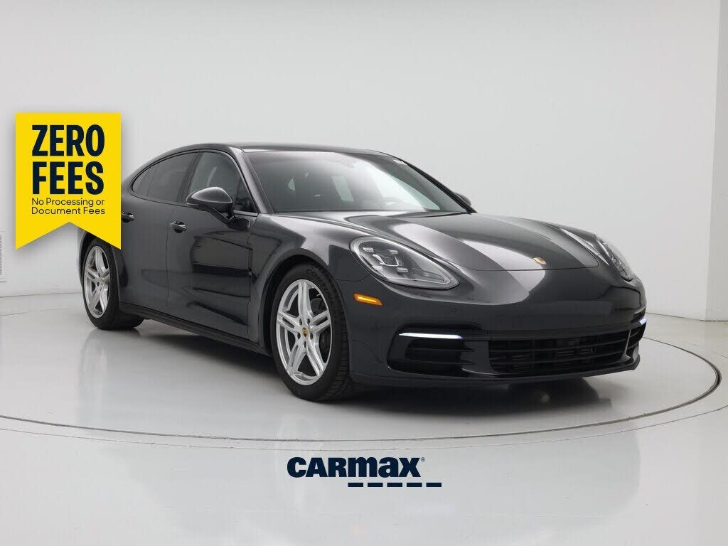 2018 PORSCHE Panamera