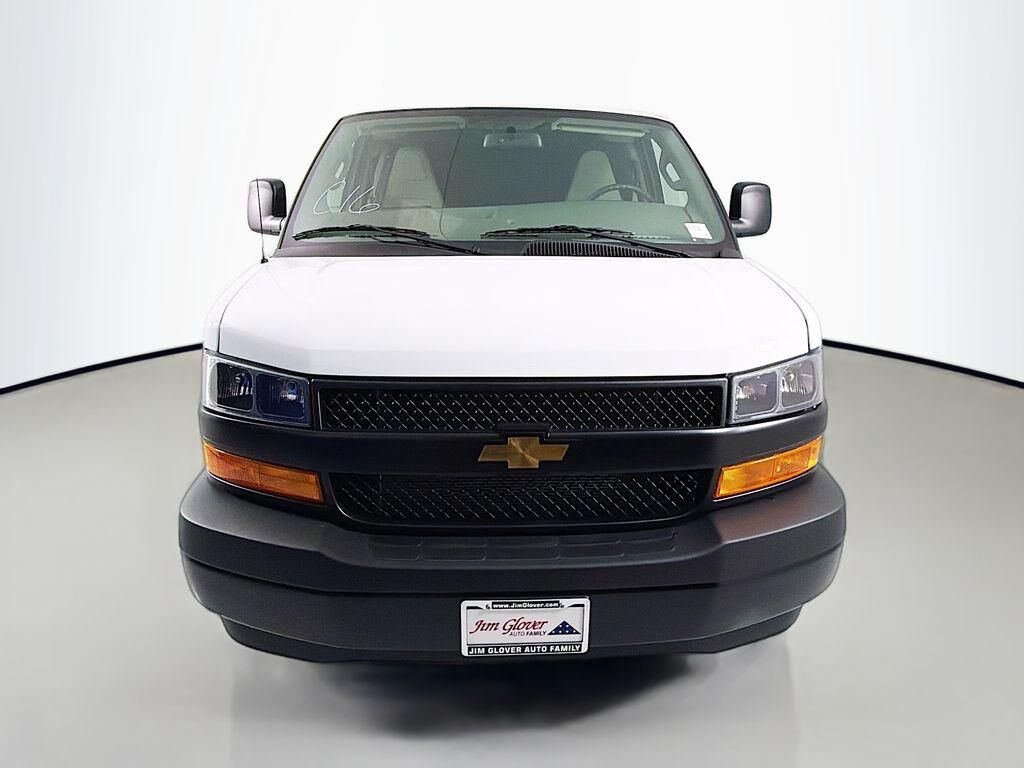 2026 CHEVROLET Express