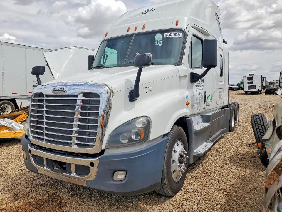 2017 FREIGHTLINER Cascadia