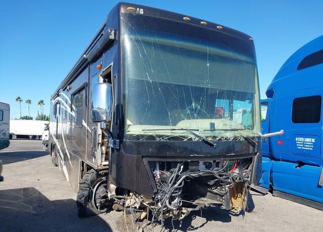 2014 TIFFIN MOTORHOMES INC Allegro Bus