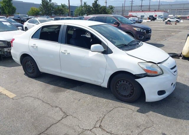 2008 TOYOTA Yaris