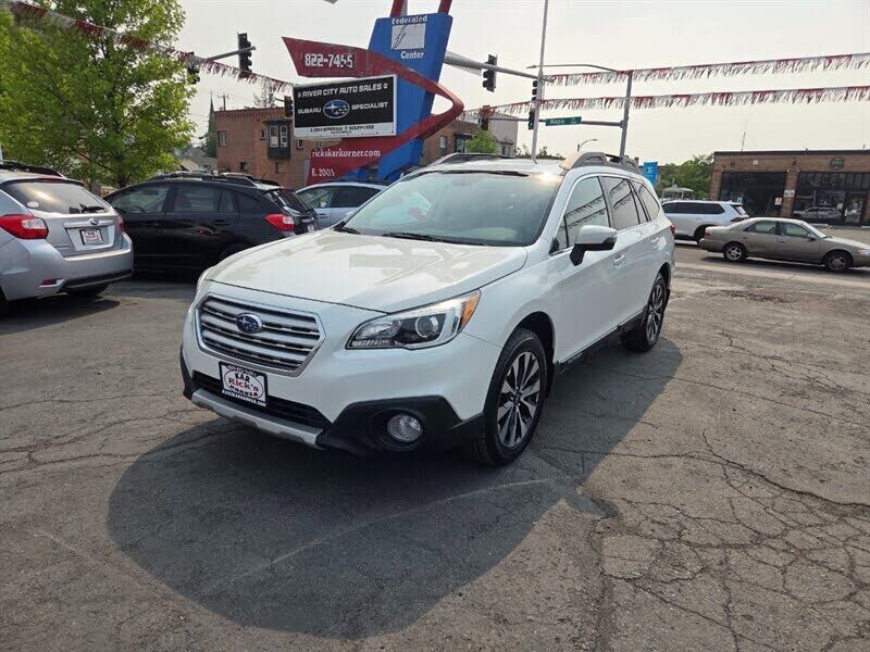 2016 SUBARU Outback