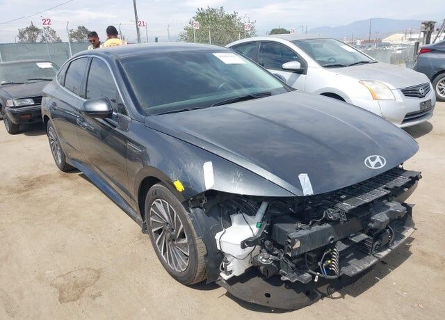 2025 HYUNDAI Sonata