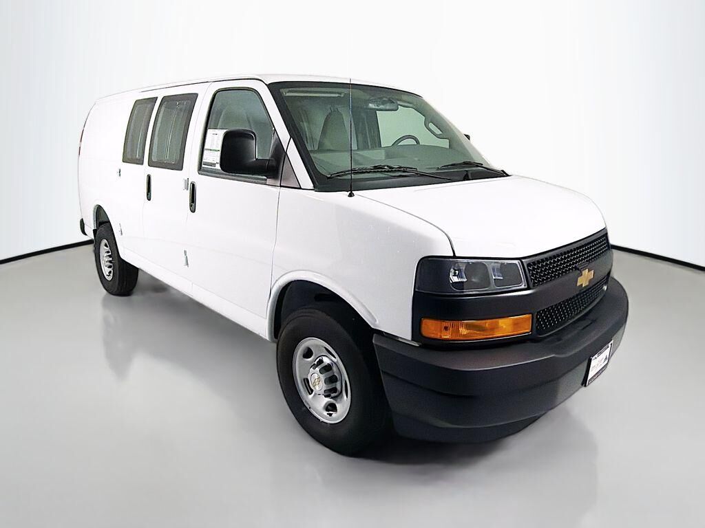 2026 CHEVROLET Express
