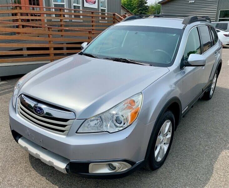 2012 SUBARU Outback