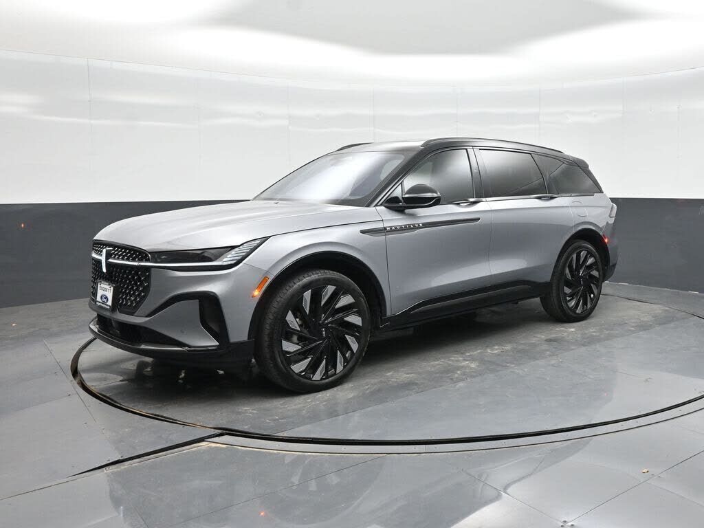 2025 LINCOLN Nautilus
