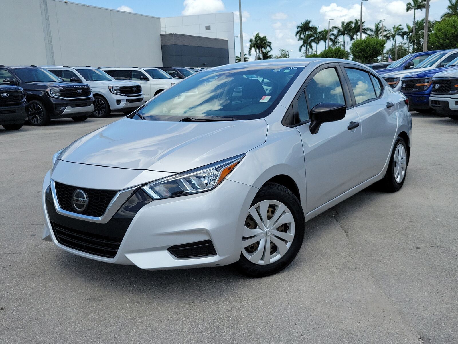 2021 NISSAN Versa