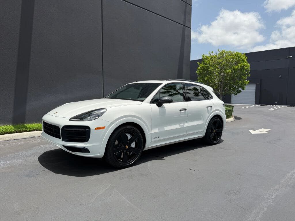 2021 PORSCHE Cayenne