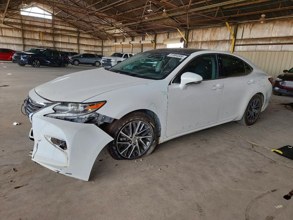 2017 LEXUS ES