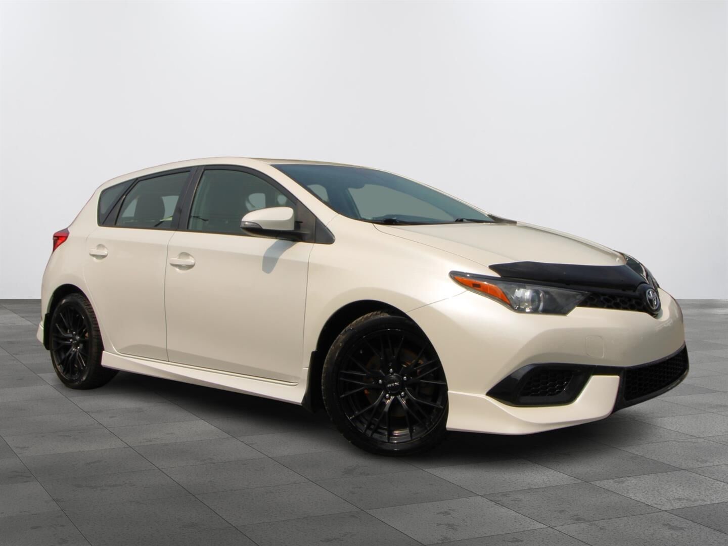 Toyota COROLLA iM