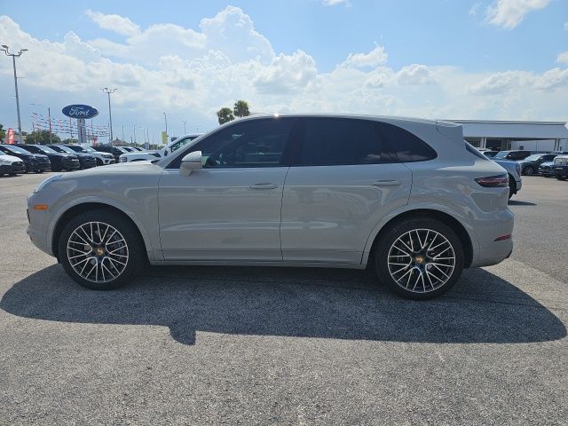 2021 PORSCHE Cayenne