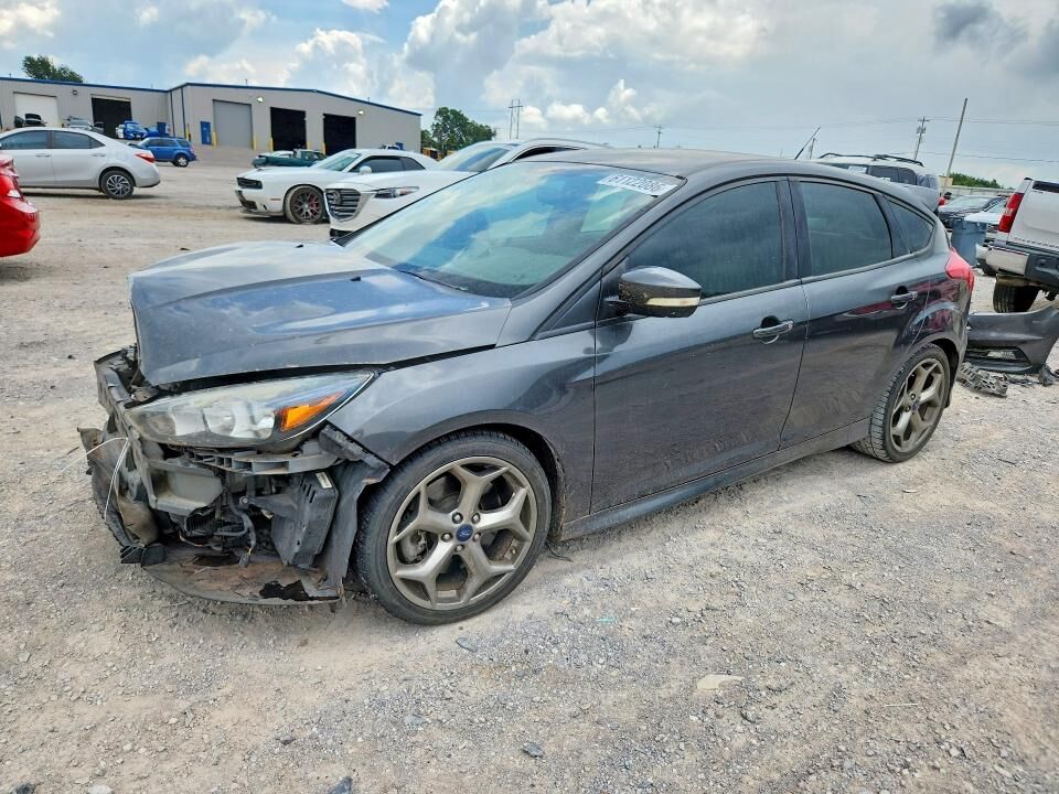 2017 FORD Focus