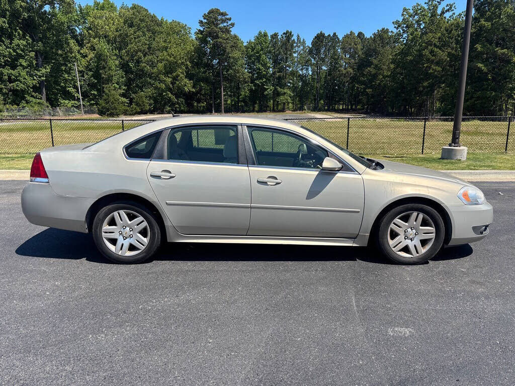2011 CHEVROLET Impala