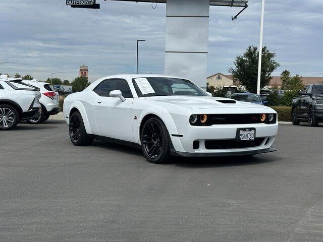 2023 DODGE Challenger