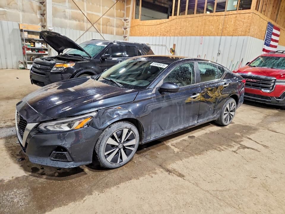 2021 NISSAN Altima