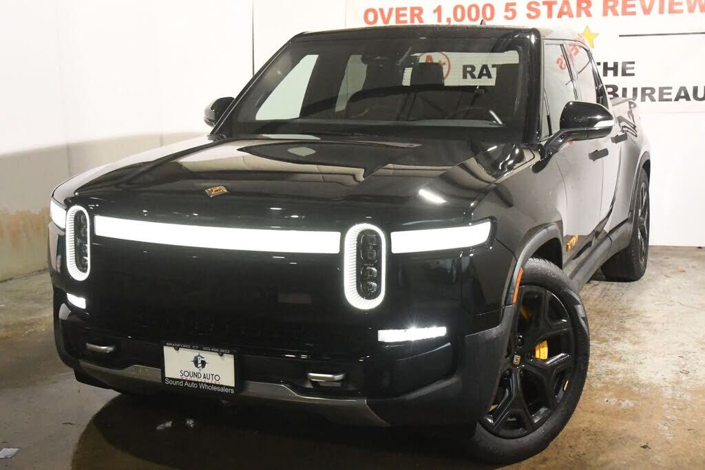 2024 RIVIAN R1T