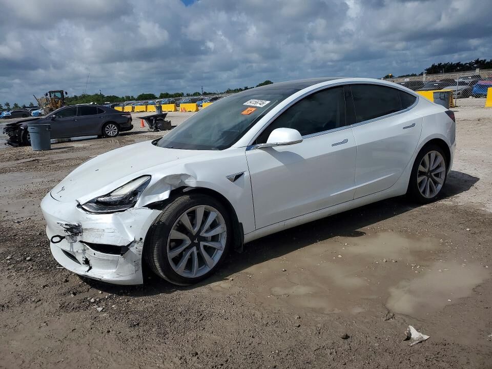 2020 TESLA Model 3