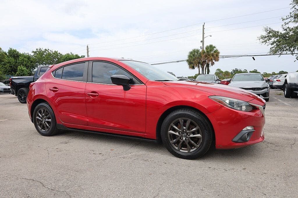 2016 MAZDA Mazda3