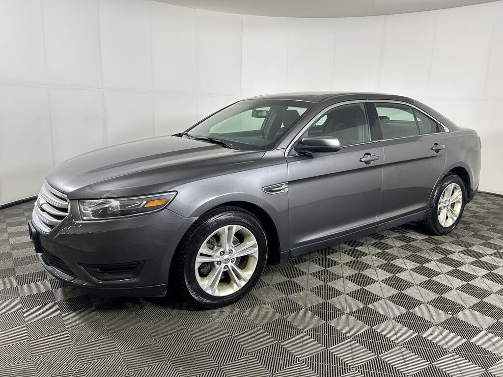 2015 FORD Taurus