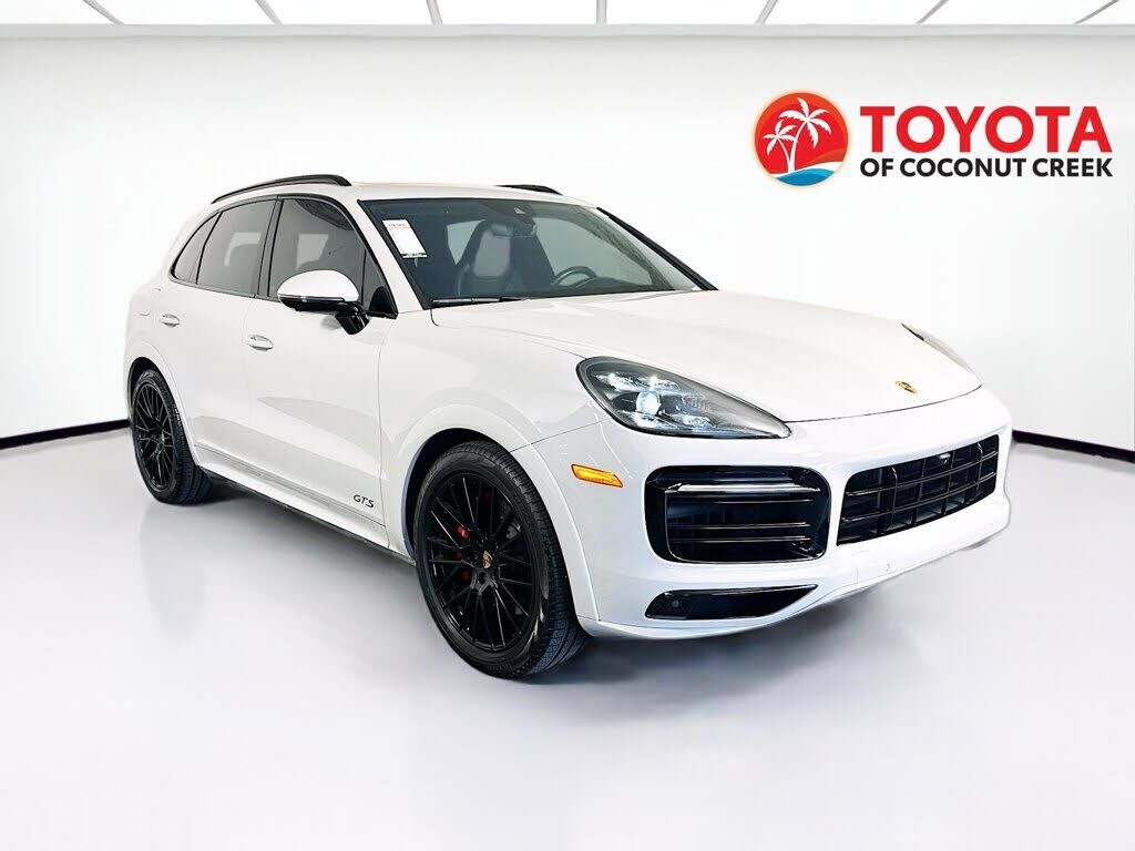 2021 PORSCHE Cayenne