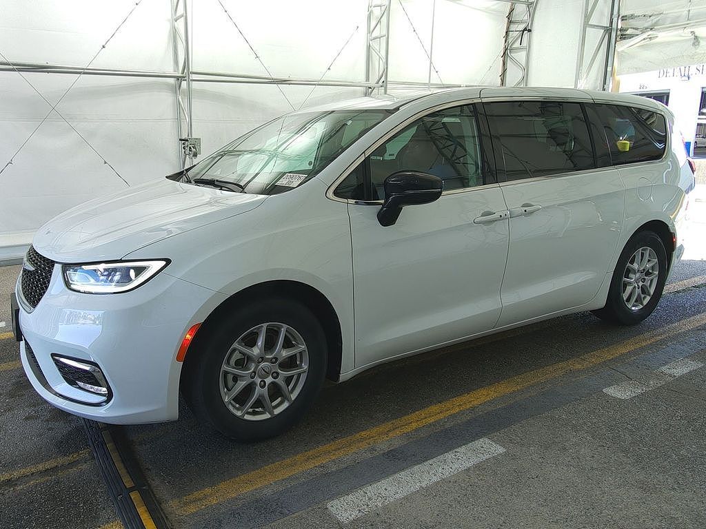 2024 CHRYSLER Pacifica