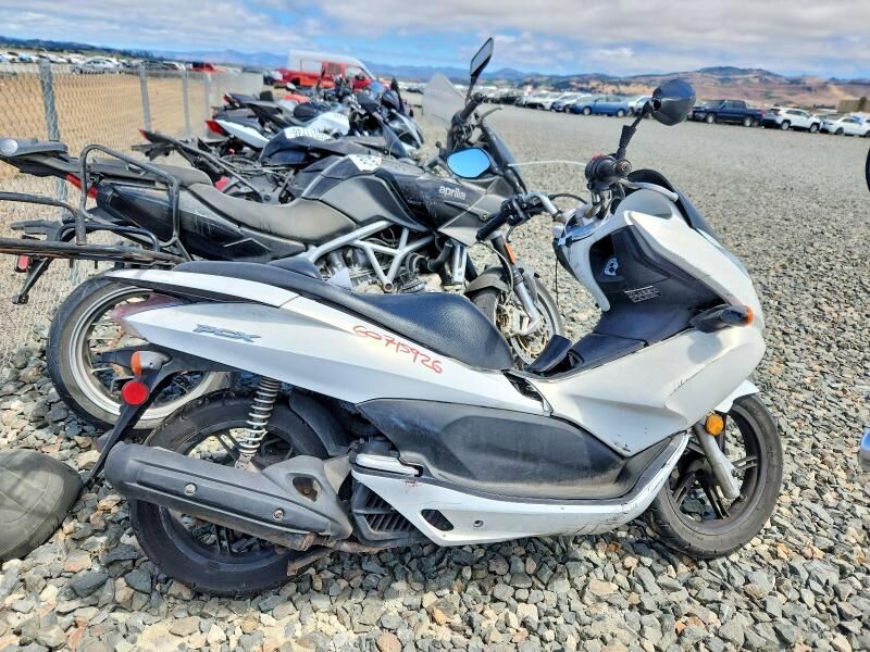 2011 HONDA PCX125