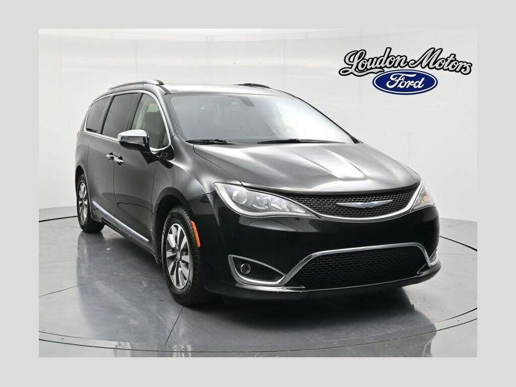 2020 CHRYSLER Pacifica