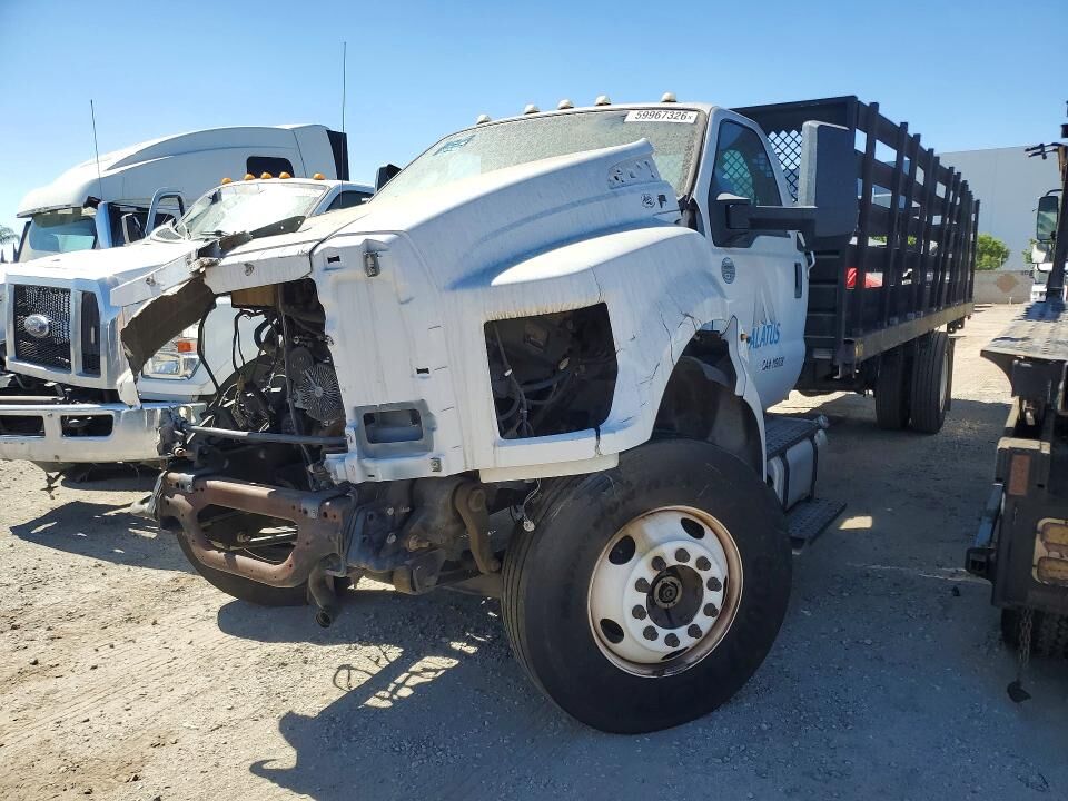 2017 FORD F-650