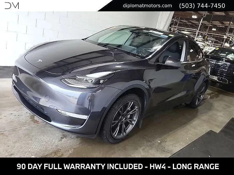 2024 TESLA Model Y