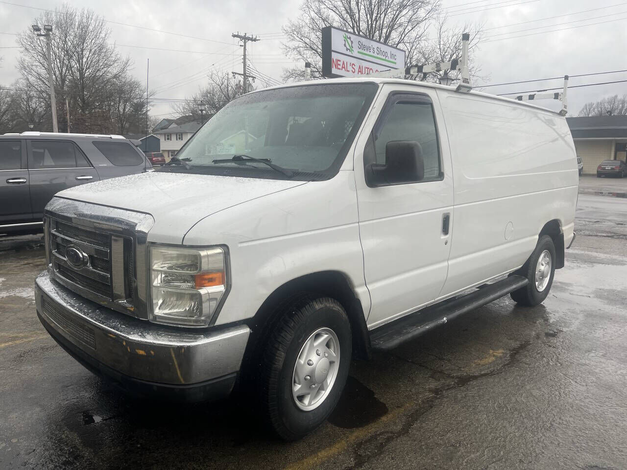 2011 FORD E-250