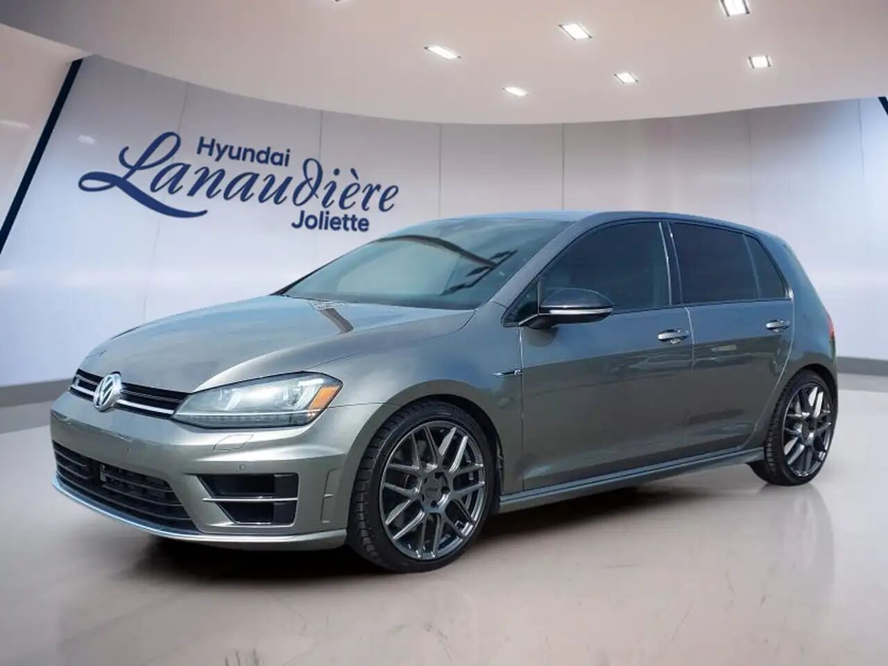 Volkswagen Golf R